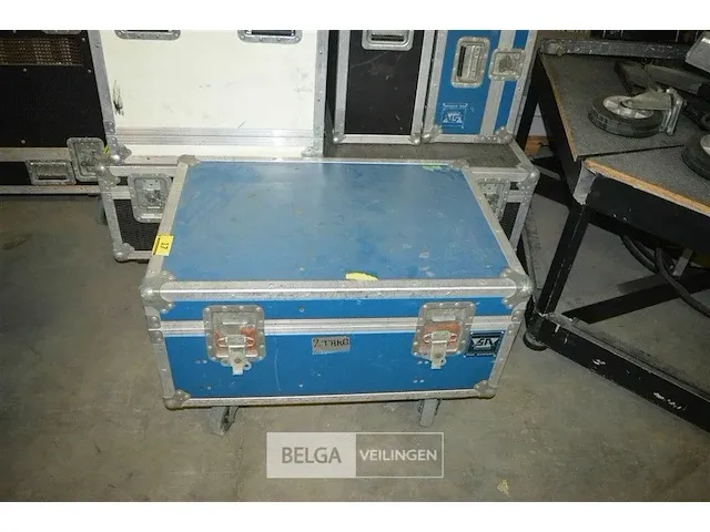 Flightcase leeg afm ± 82 x 57 x 52 - afbeelding 1 van  2