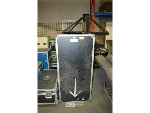 Flightcase leeg afm ± afm ± 139 x 66 x 29 - afbeelding 2 van  3