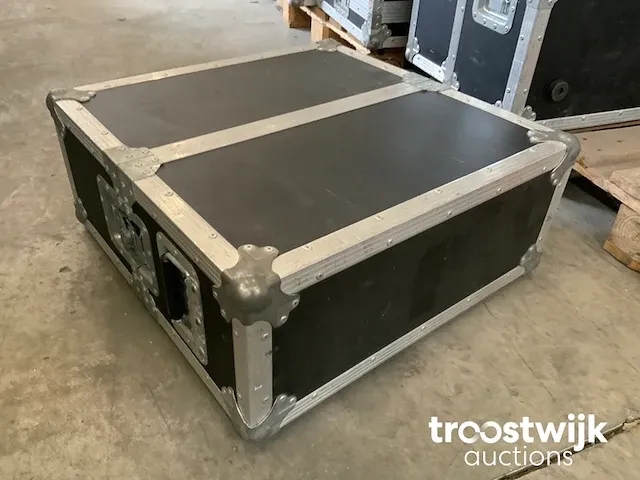 Flightcase met 3he rack - afbeelding 1 van  3