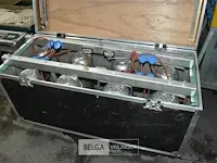 Flightcase met 8 lampen 2x4 l 1,25 x 0,55 x 0,60 - afbeelding 1 van  2