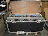 Flightcase met 8 lampen voor podium verlichting l x1,5 x b 0,55 x h 0,60 - afbeelding 4 van  7