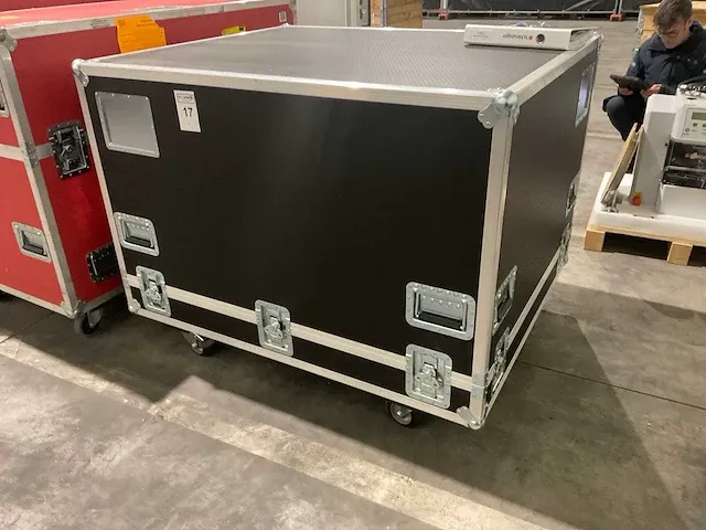 Flightcase - afbeelding 1 van  3