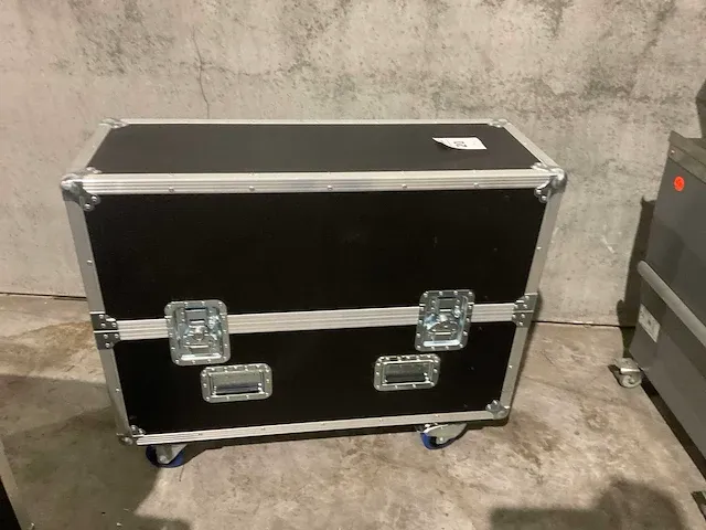 Flightcase - afbeelding 2 van  4