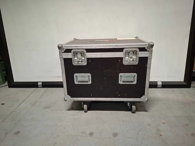 Flightcase - afbeelding 1 van  3