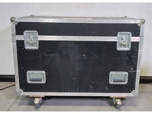 Flightcase - afbeelding 1 van  3