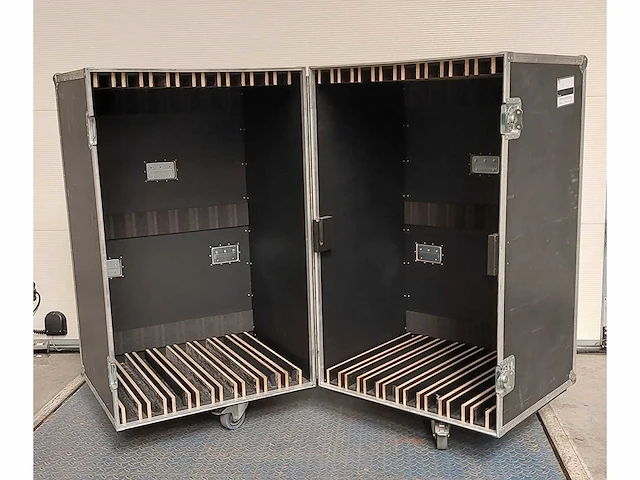 Flightcase - afbeelding 2 van  4