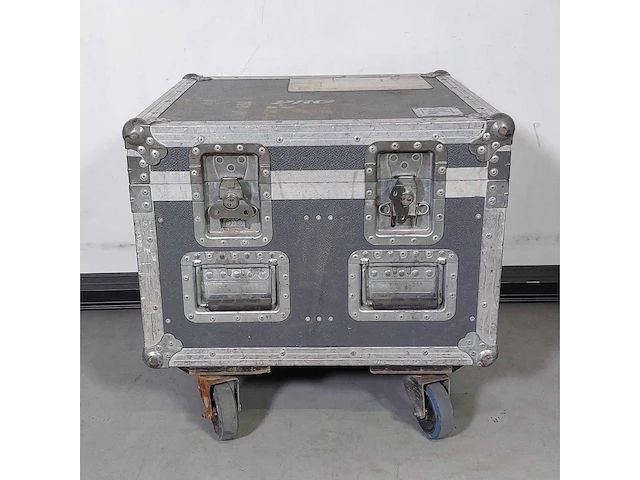 Flightcase - afbeelding 1 van  4