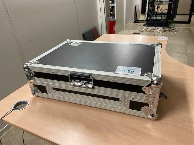 Flightcase - afbeelding 1 van  3