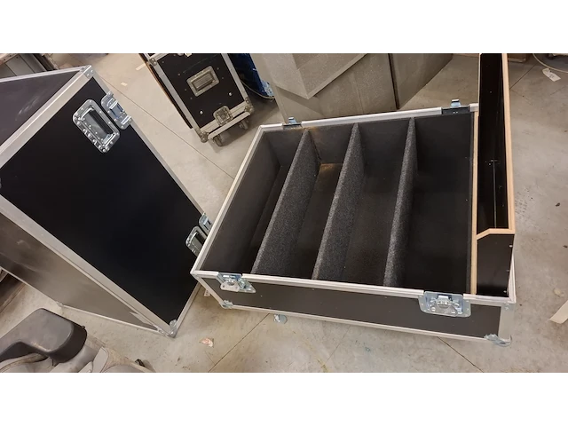 Flightcase - afbeelding 2 van  3