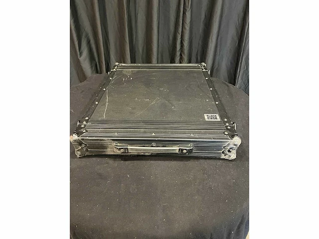 Flightcase - afbeelding 1 van  3