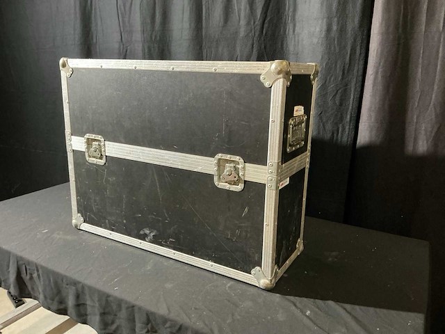 Flightcase - afbeelding 1 van  4
