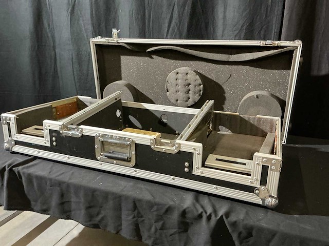 Flightcase - afbeelding 4 van  8