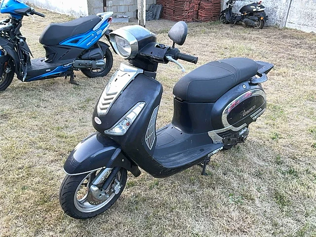 Floretti florence scooter - afbeelding 1 van  6