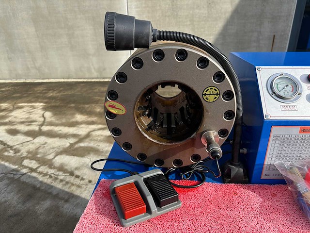 Fluidmex - 2025 - t.2st - hydraulische slangenpers - afbeelding 2 van  13