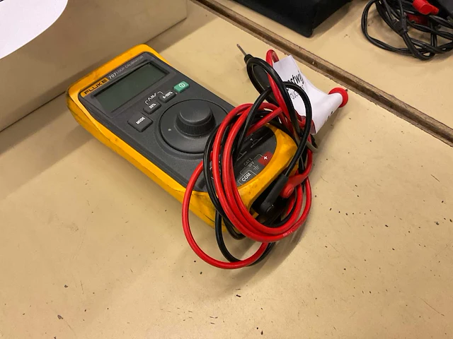 Fluke 706 loop calibrator - afbeelding 3 van  3