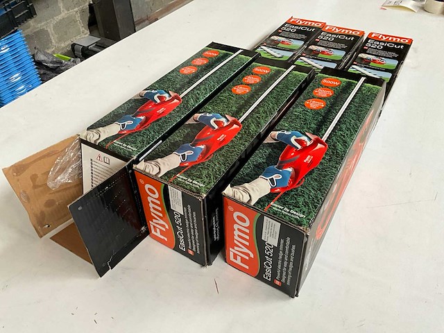 Flymo easicut 520 heggenschaar (3x) - afbeelding 3 van  6
