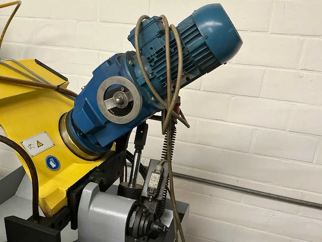 Fmb major halfautomatische lintzaagmachine - afbeelding 12 van  13
