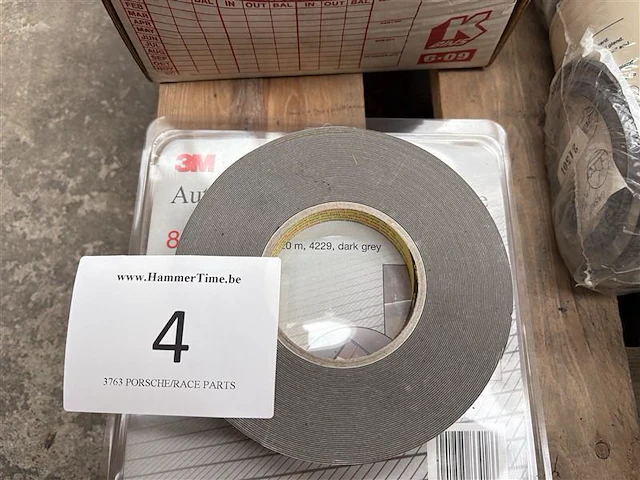 Foam tape - afbeelding 1 van  2