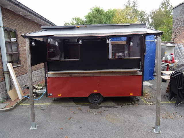 Foodtruck aanhangwagen edma - afbeelding 1 van  19