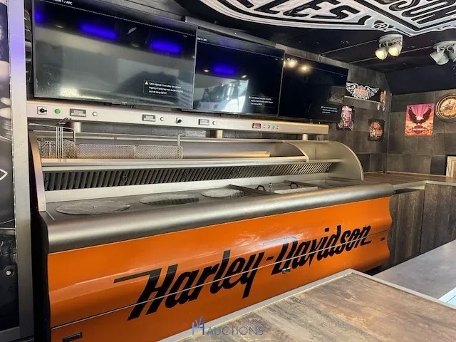 Foodtruck "frituur maxi" - afbeelding 12 van  18