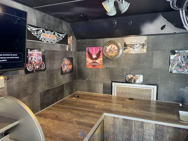 Foodtruck "frituur maxi" - afbeelding 8 van  18