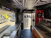 Foodtruck "frituur maxi" - afbeelding 10 van  18