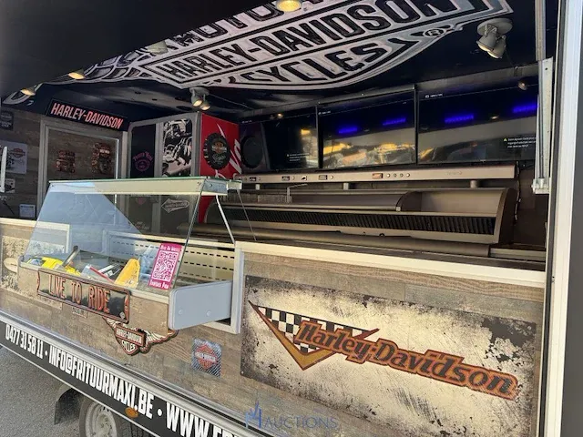 Foodtruck "frituur maxi" - afbeelding 1 van  18