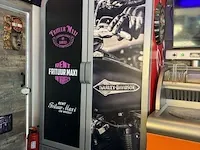 Foodtruck "frituur maxi" - afbeelding 14 van  18