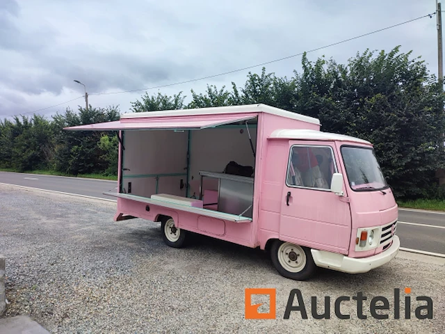 Foodtruck peugeot j9 - afbeelding 11 van  12
