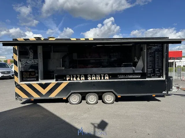 Foodtruck "pizza santa" - afbeelding 26 van  29