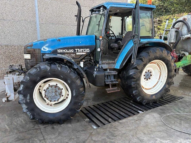 Ford - 1998 - 8360 dt - vierwielaangedreven landbouwtractor - afbeelding 17 van  23