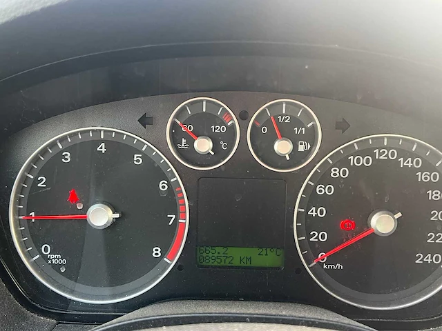 Ford - 2005 - cmax - personenauto - afbeelding 11 van  26