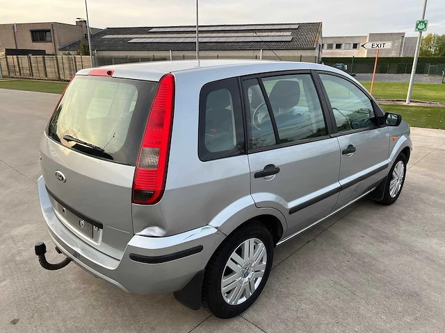 Ford - 2005 - fiesta - personenauto - afbeelding 2 van  23