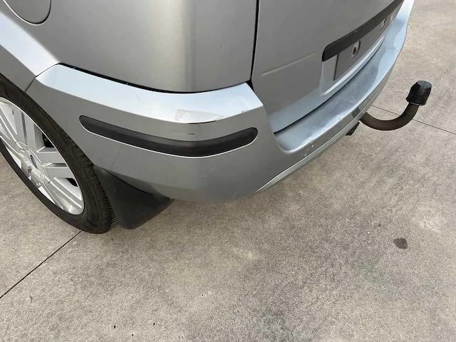 Ford - 2005 - fiesta - personenauto - afbeelding 8 van  23