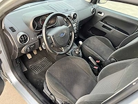 Ford - 2005 - fiesta - personenauto - afbeelding 11 van  23