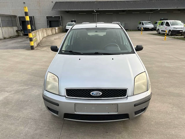 Ford - 2005 - fiesta - personenauto - afbeelding 21 van  23