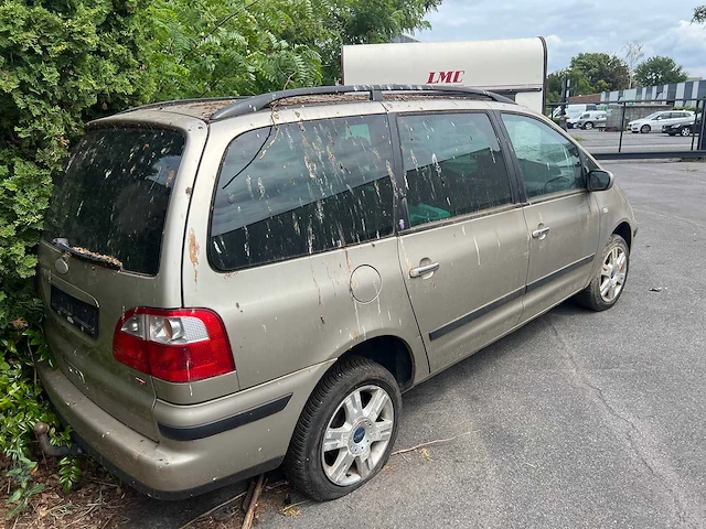 Ford - 2005 - galazy - personenauto - afbeelding 2 van  7
