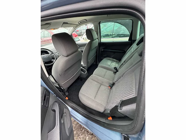 Ford - 2006 - c max - personenauto - afbeelding 21 van  38