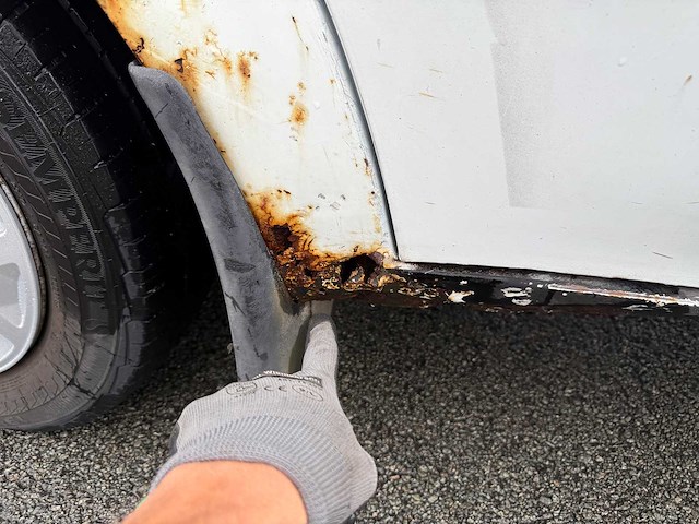 Ford - 2006 - transit - personenauto - afbeelding 10 van  32