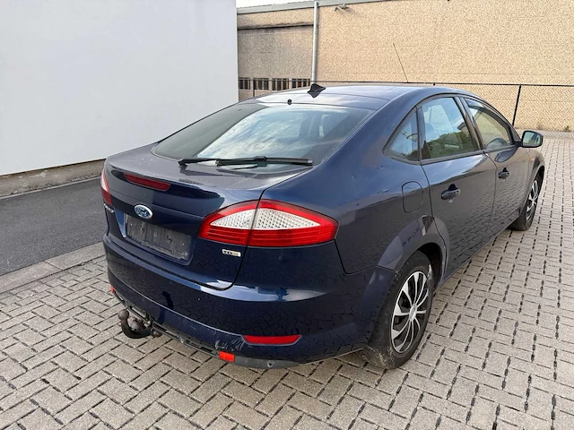 Ford - 2007 - mondeo - personenauto - afbeelding 6 van  32