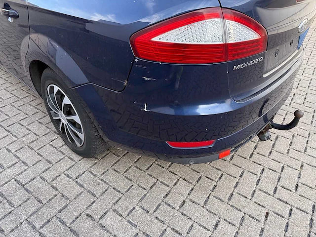 Ford - 2007 - mondeo - personenauto - afbeelding 11 van  32