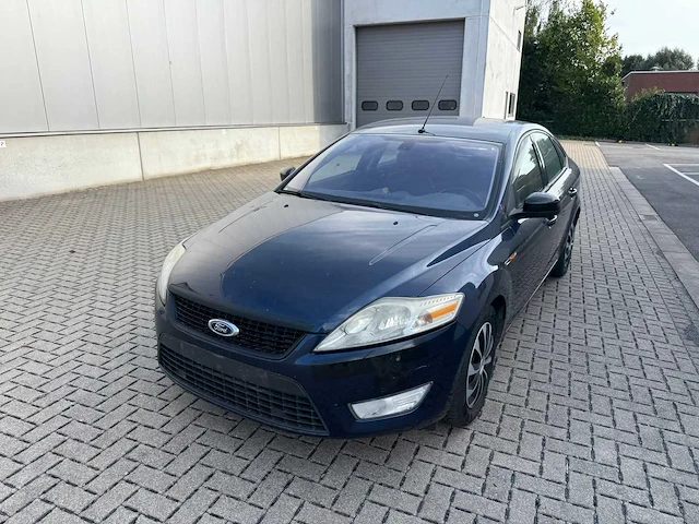 Ford - 2007 - mondeo - personenauto - afbeelding 27 van  32