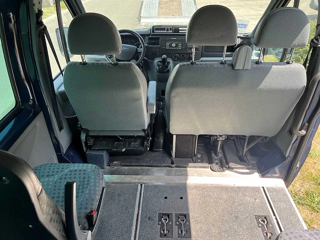 Ford - 2008 - transit - rolstoelvervoer - personenauto - afbeelding 11 van  41