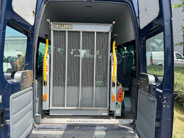Ford - 2008 - transit - rolstoelvervoer - personenauto - afbeelding 20 van  41