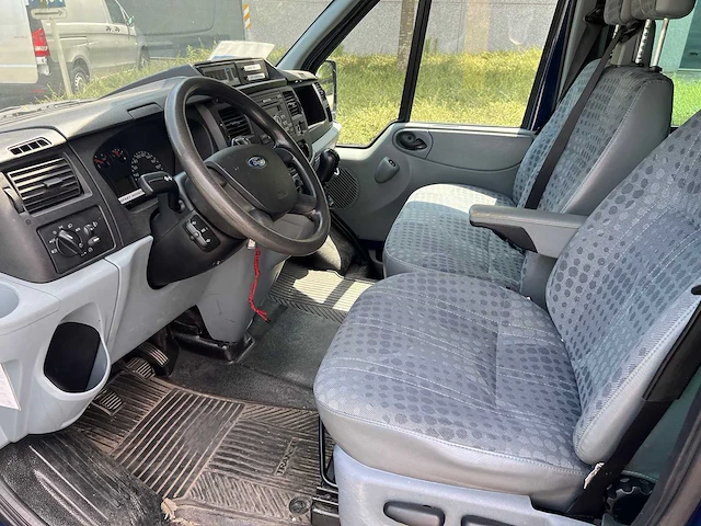 Ford - 2008 - transit - rolstoelvervoer - personenauto - afbeelding 27 van  41