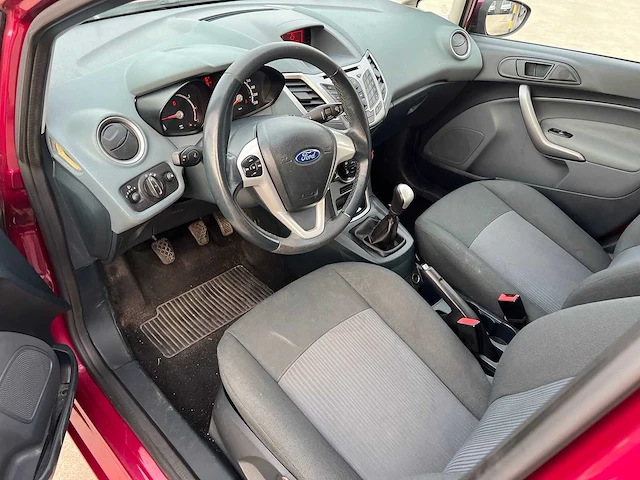 Ford - 2011 - fiesta - personenauto - afbeelding 6 van  22