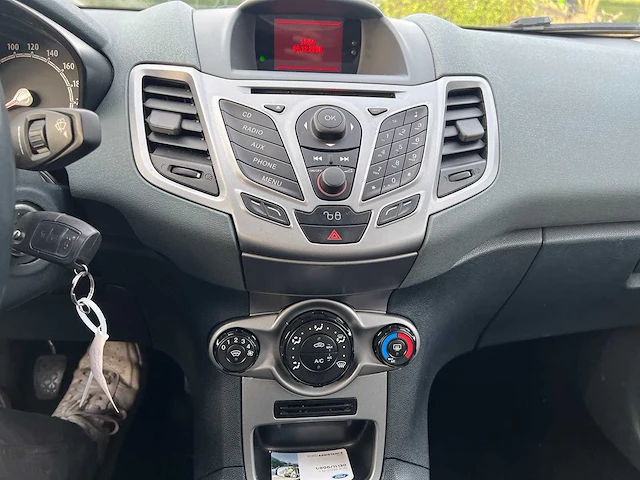 Ford - 2011 - fiesta - personenauto - afbeelding 14 van  22
