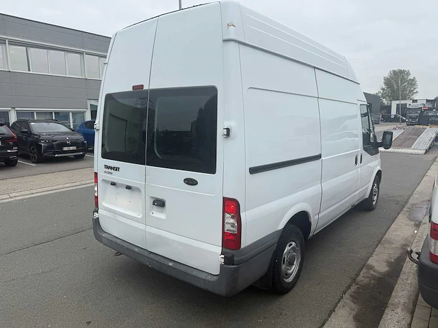 Ford - 2011 - transit - personenauto - afbeelding 2 van  17