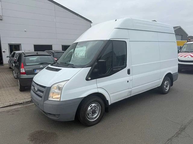 Ford - 2011 - transit - personenauto - afbeelding 10 van  17