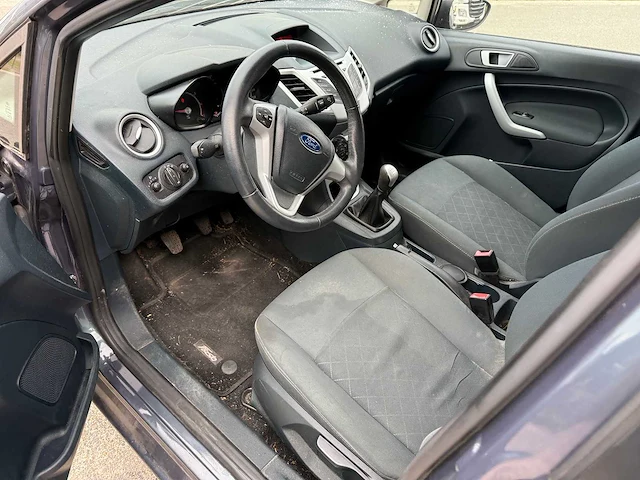 Ford - 2012 - fiesta - personenauto - afbeelding 9 van  26